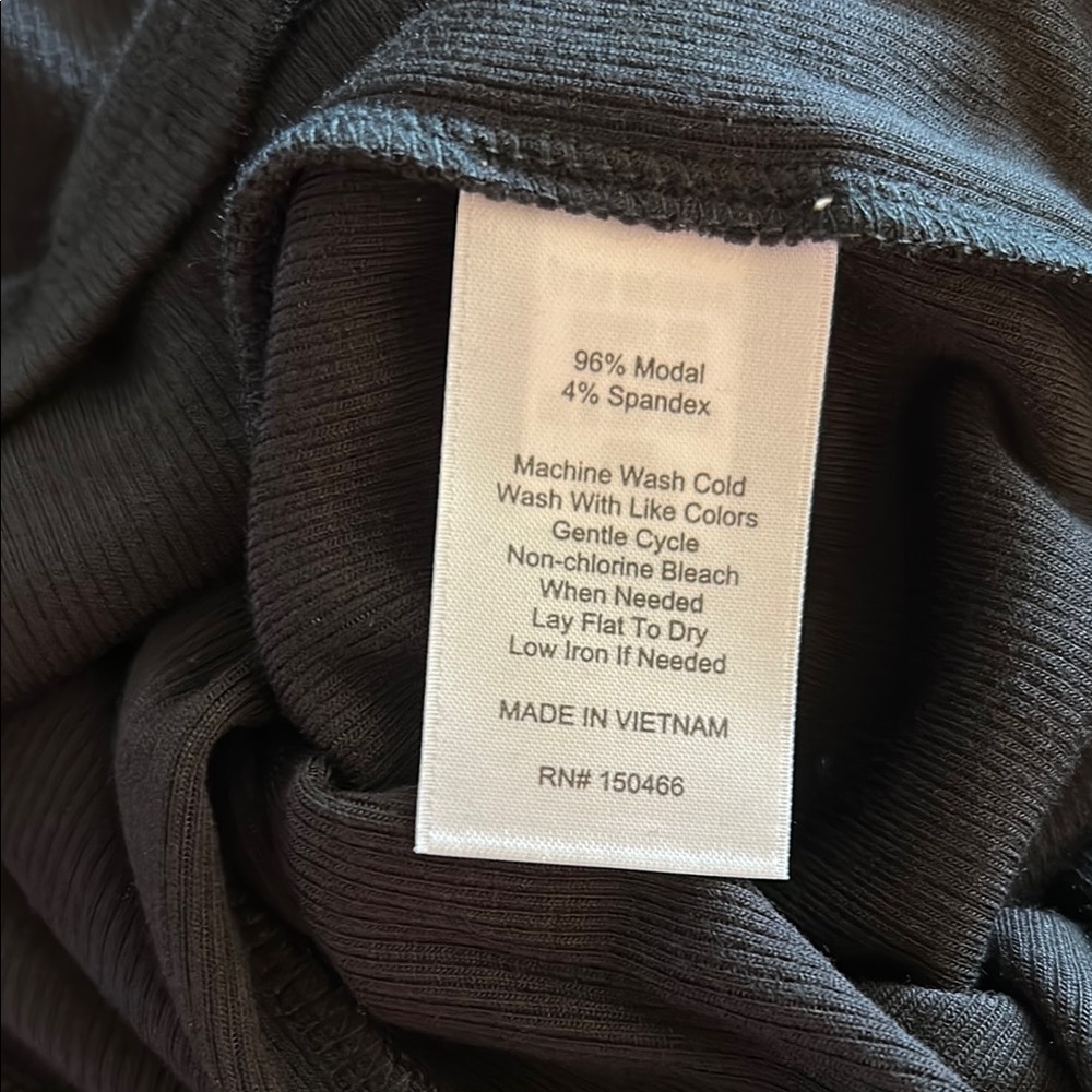 Black Women's Top by Hawthorne 41 - Picture 8 of 8